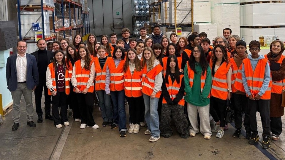 Fortlan-Dibi ha avuto il piacere di ospitare due classi terze della Scuola Secondaria di I° grado “A. Balletti” di Quattro Castella in occasione del PMI Day Industriamoci